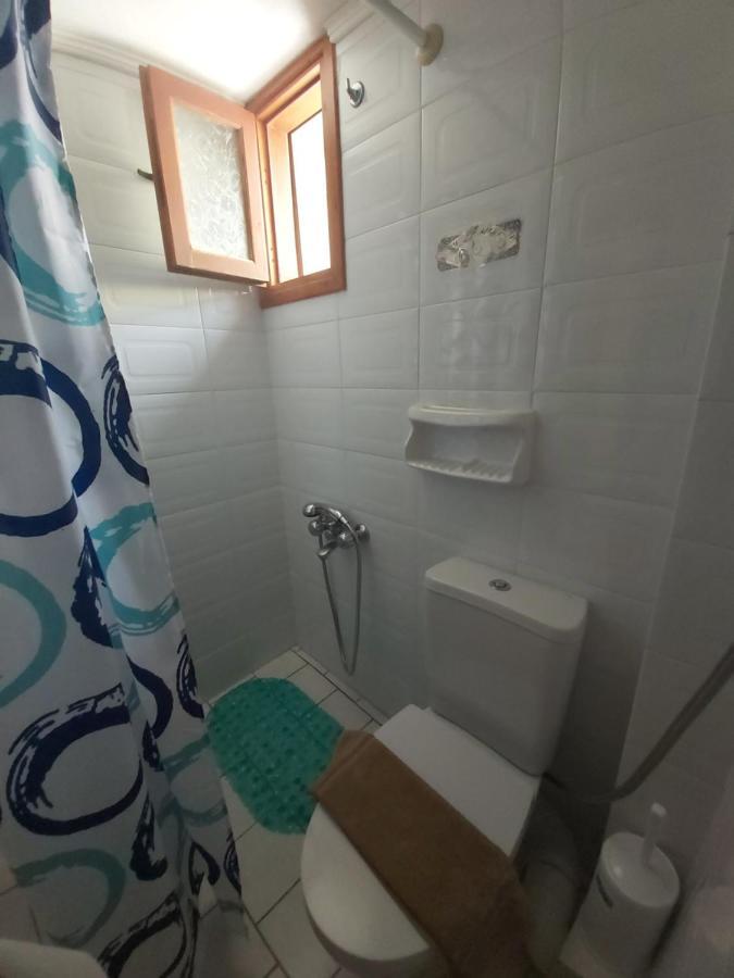 Voula Pansion Kardamyli Exterior foto